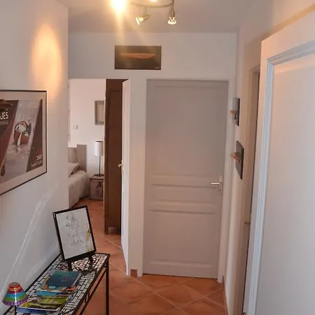 Chez Marc Et Jeannick Bed & Breakfast 4*