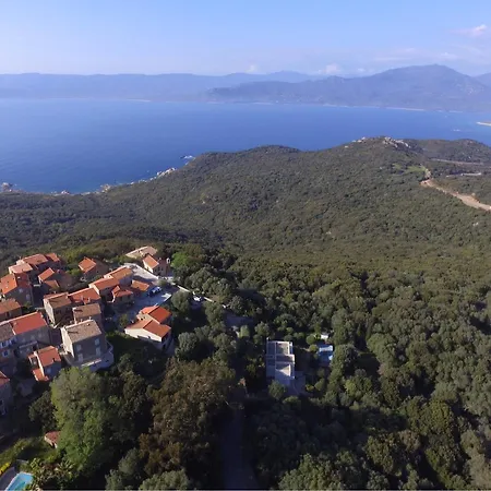 Chez Marc Et Jeannick Bed & Breakfast 4*