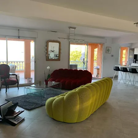 Chez Marc Et Jeannick Bed & Breakfast 4*