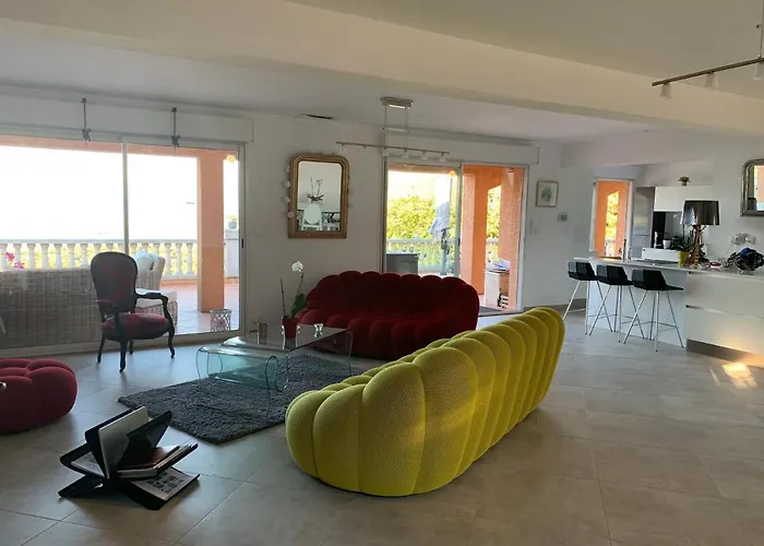 Chez Marc Et Jeannick Bed & Breakfast 4*