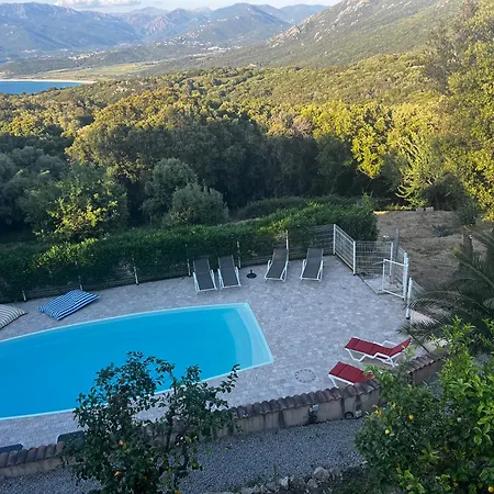 Chez Marc Et Jeannick Oda ve Kahvaltı